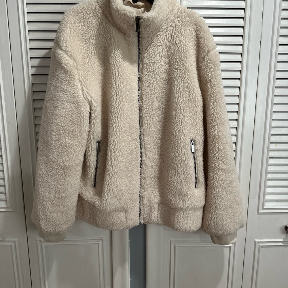 Universal Thread Cream Teddy Jacket